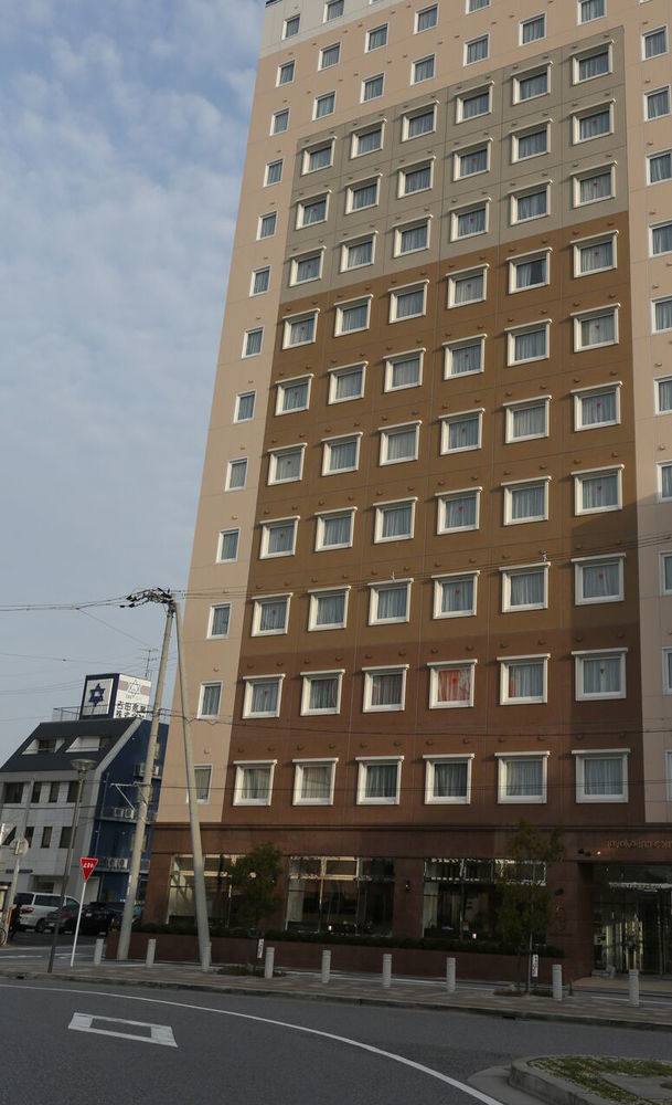 Toyoko Inn Maibara Eki Shinkansen Nishi Guchi Exterior photo