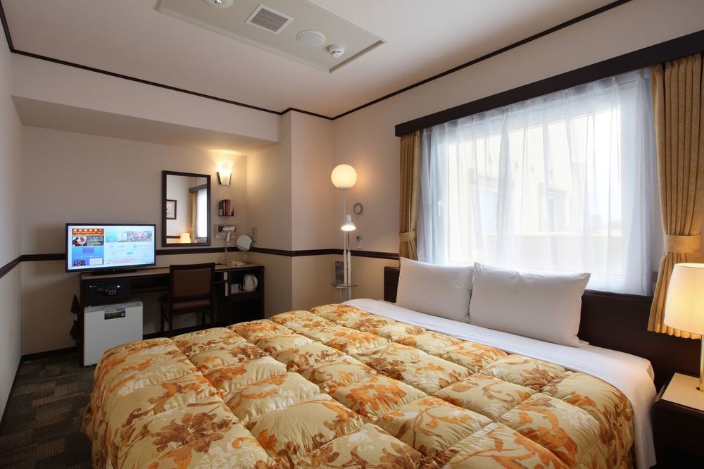 Toyoko Inn Maibara Eki Shinkansen Nishi Guchi Exterior photo